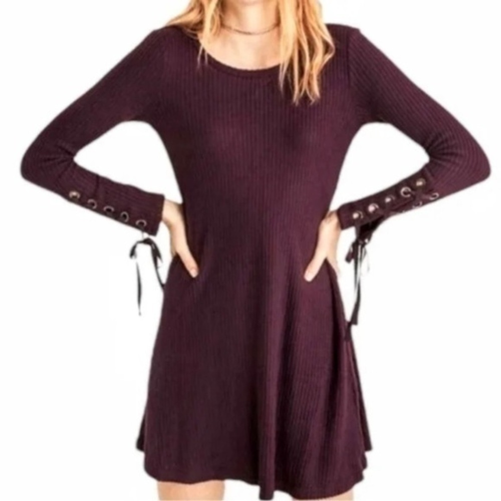 AEO Soft & Sexy Plush Plum Dress with Lace-Up Sleeves Medium
